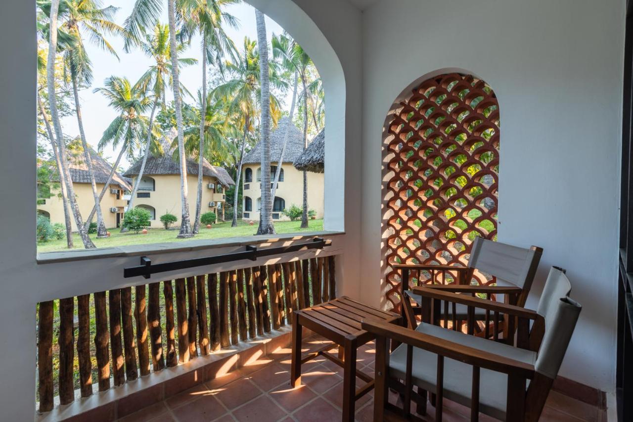 Severin Sea Lodge Mombasa Bagian luar foto