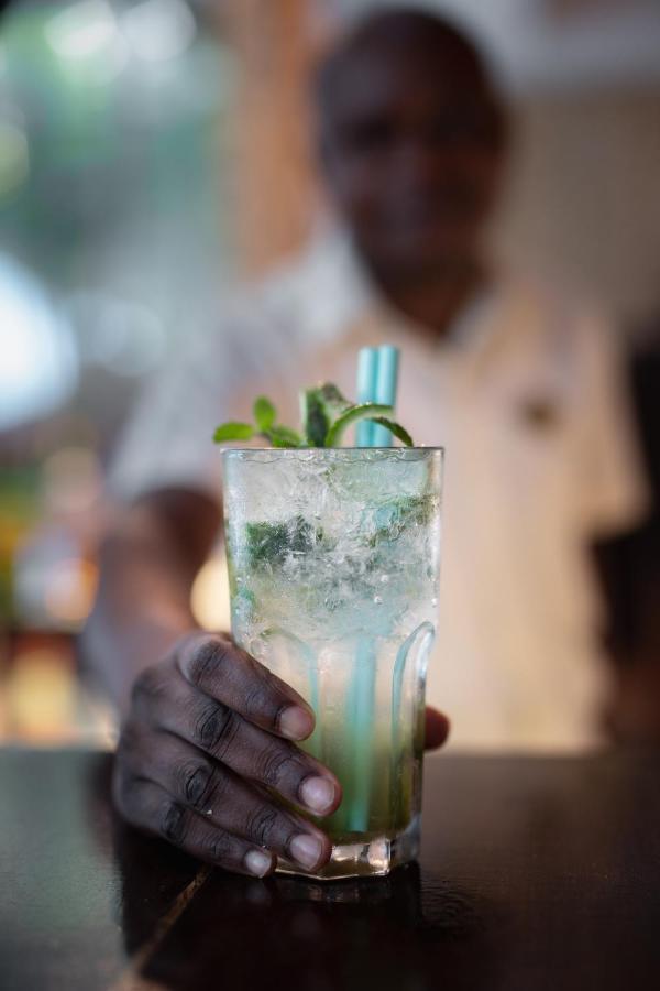 Severin Sea Lodge Mombasa Bagian luar foto