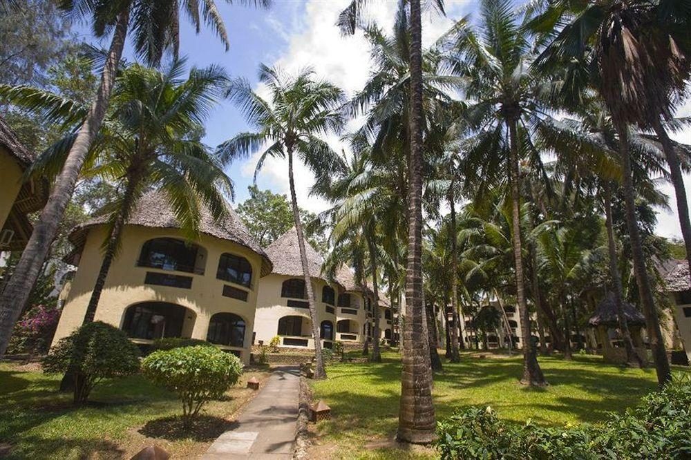 Severin Sea Lodge Mombasa Bagian luar foto