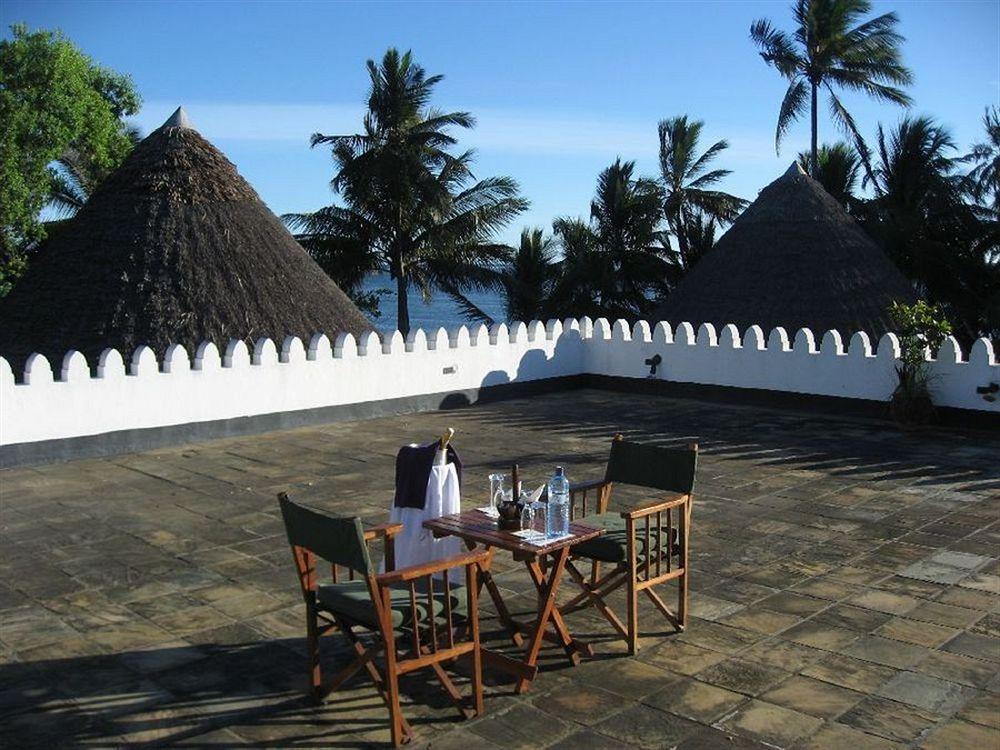 Severin Sea Lodge Mombasa Bagian luar foto