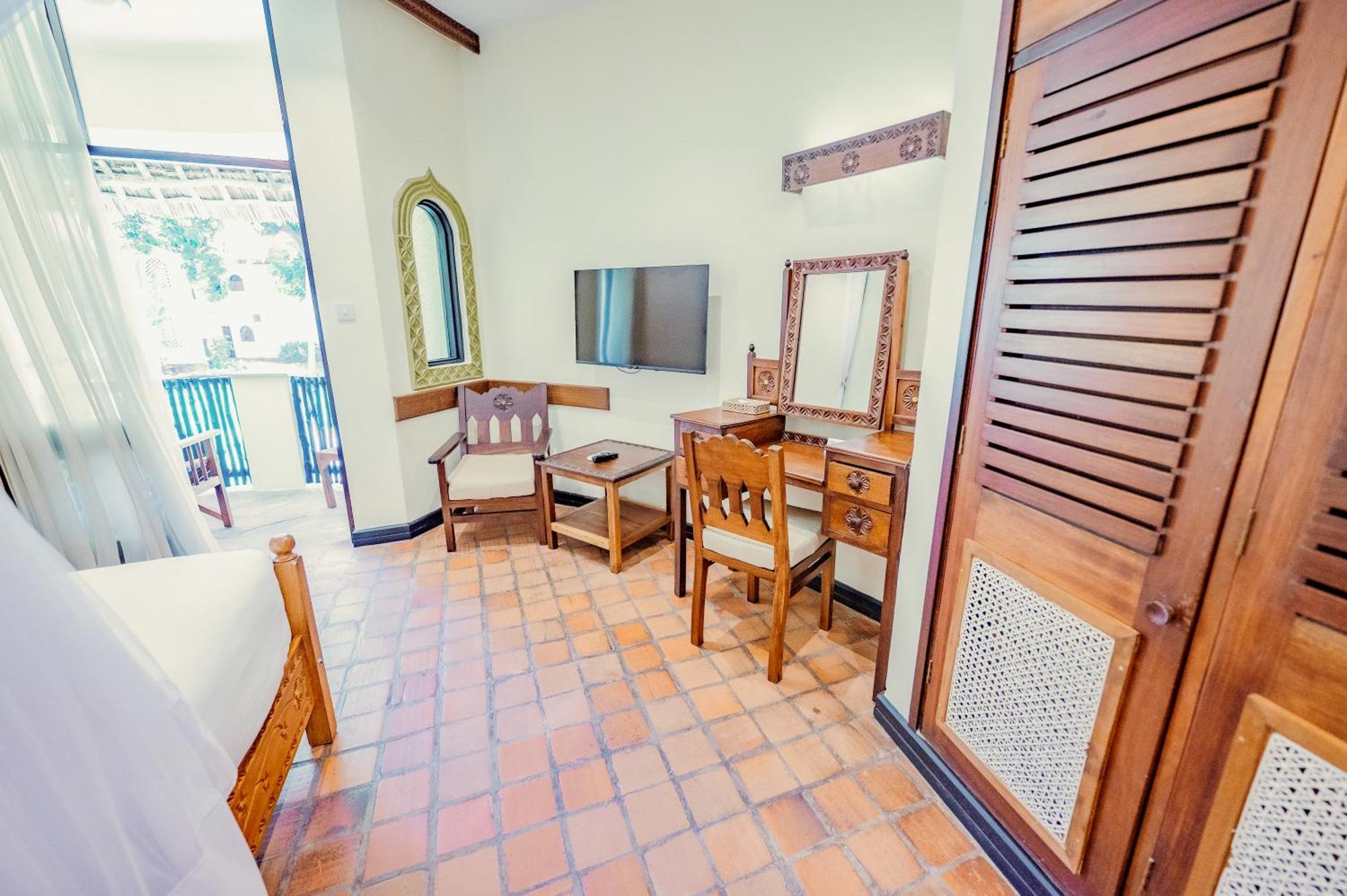 Severin Sea Lodge Mombasa Bagian luar foto